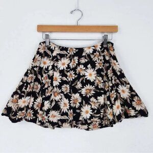 Urban Outfitters Black Daisy Print Mini Skirt - Size L